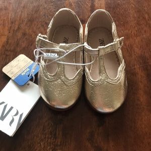 Baby Zara gold shoes